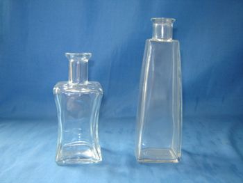 diffuse / perfume glass bottle 